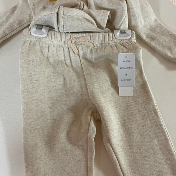 Matching set - Picture 2 of 2